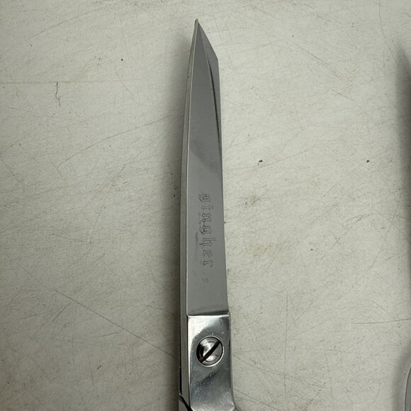 Gingher Scissors Dressmaker's Shear Chrome Right Handed 7 And 8 1/2 Inch - Picture 2 of 14